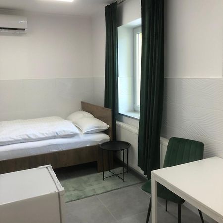 Level 1 Apartment Сегед Екстериор снимка